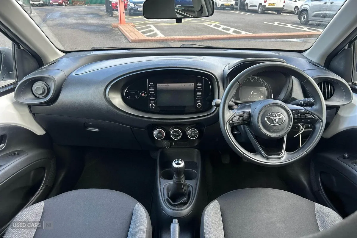 Toyota Aygo X 1.0 VVT-i Pure Euro 6 (s/s) 5dr - Image 5