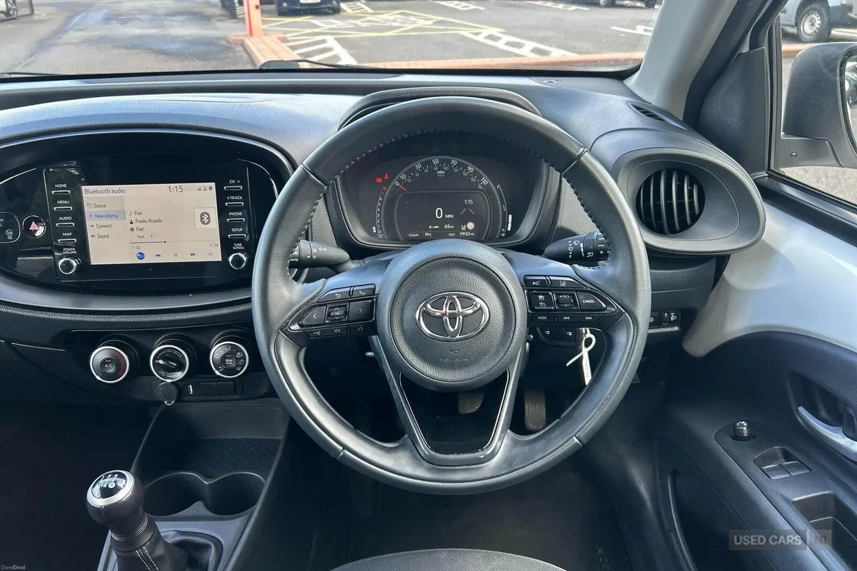 Toyota Aygo X 1.0 VVT-i Pure Euro 6 (s/s) 5dr - Image 6