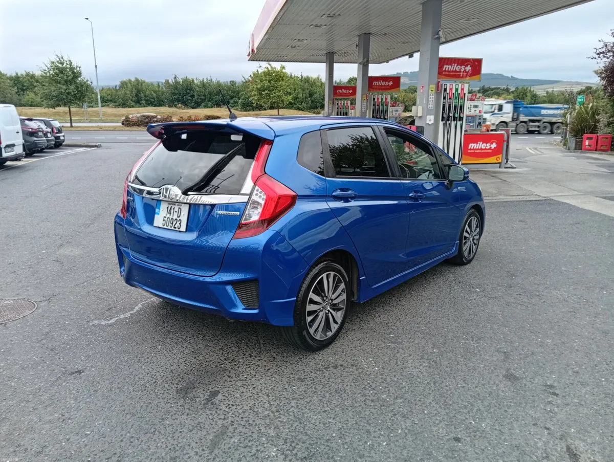 Honda Fit 2014 1.5 hybrid sport - Image 6