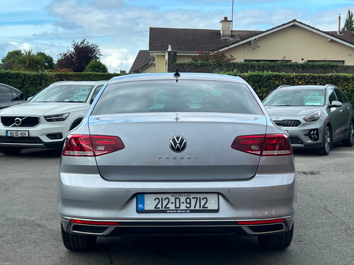 Volkswagen Passat ELEGANCE 2.0TDI 150BHP *HIGH SPE - Image 6