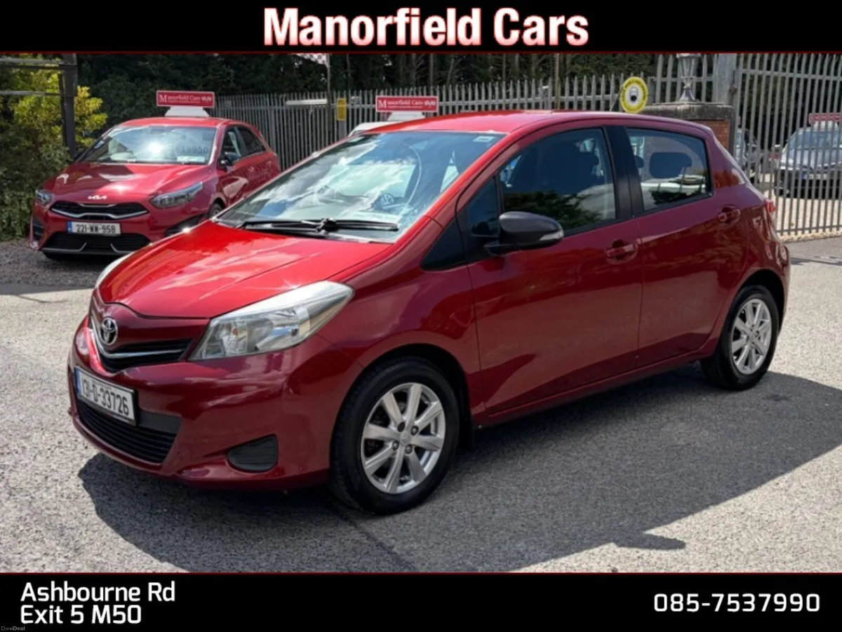 2013 131 Toyota Yaris TR 1.3 Petrol 5dr Hatchback - Image 3