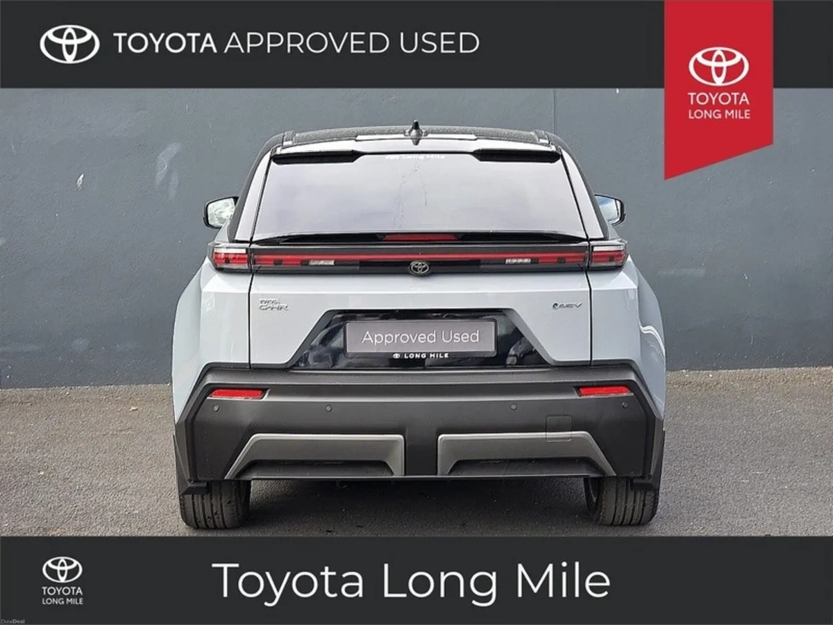 Toyota C-HR Electric Premier  Save €9,000 - Image 4