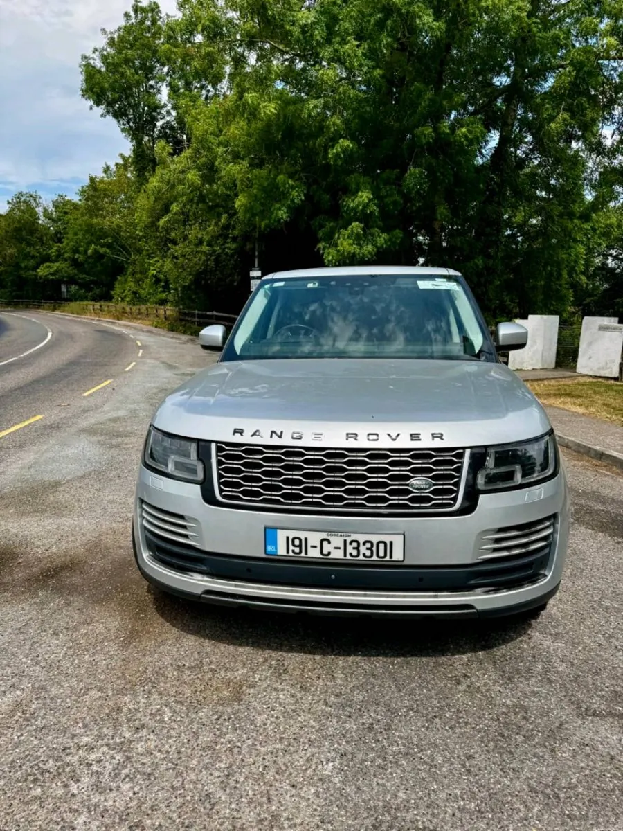 Range Rover 3.0 Autobiography - Image 2