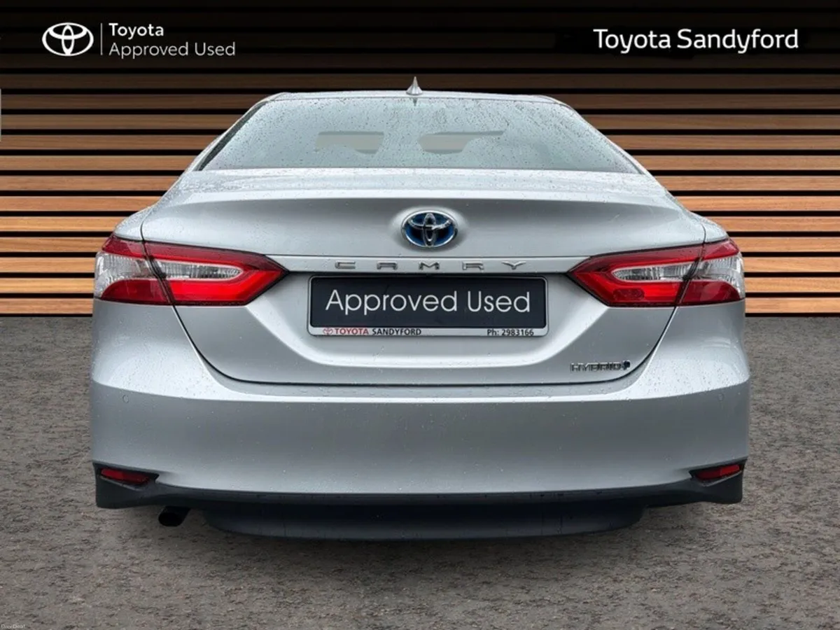 Toyota Camry HYBRID SOL // FULL LEATHER HEATED SEA - Image 4