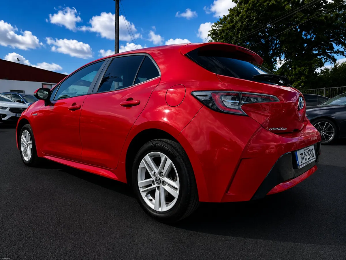 2021 Toyota Corolla 1.8 LUNA HYBRID AUTO - Image 3