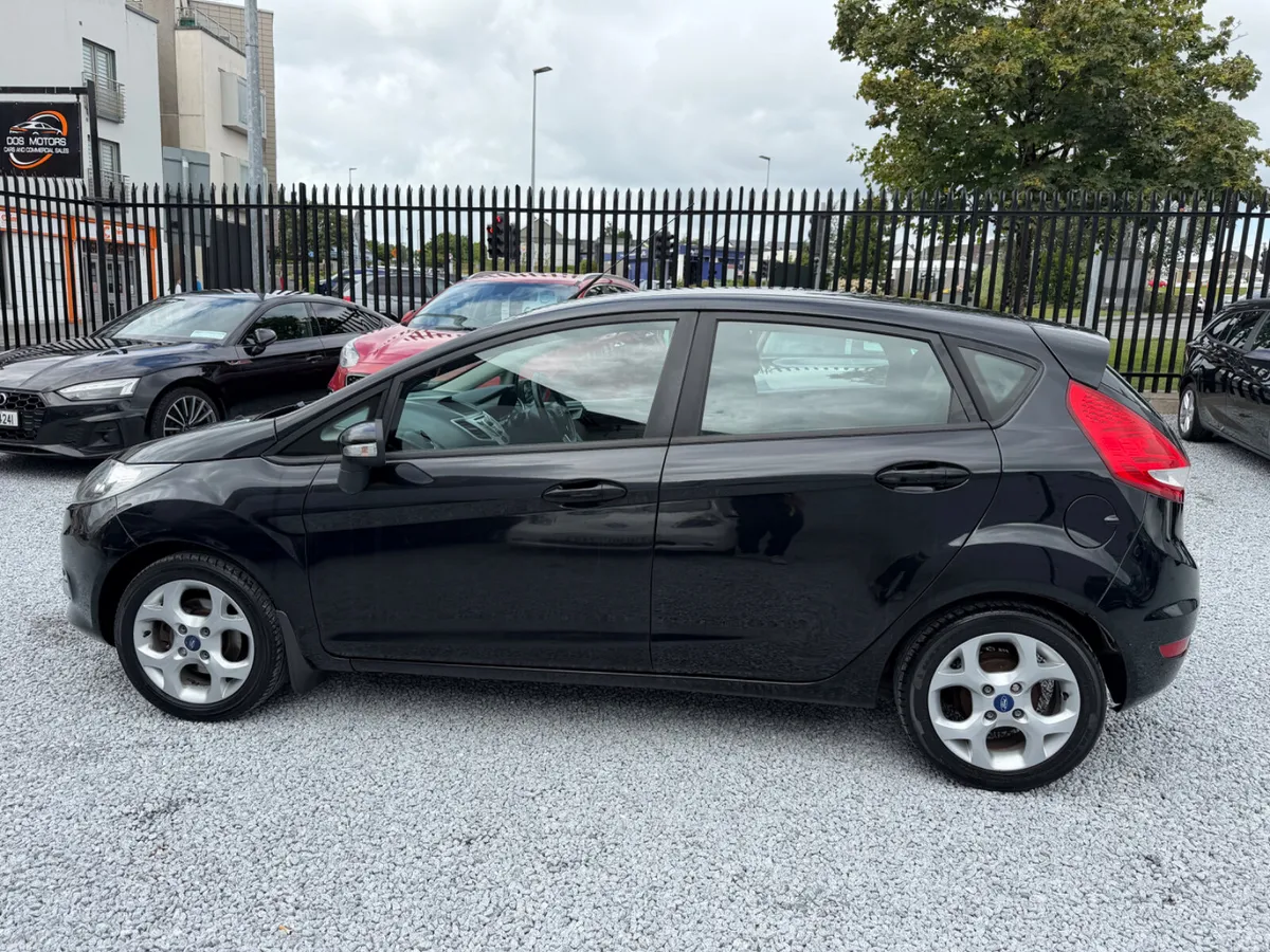 *LOW KM* 2012 Ford Fiesta 1.25 Style - Image 4