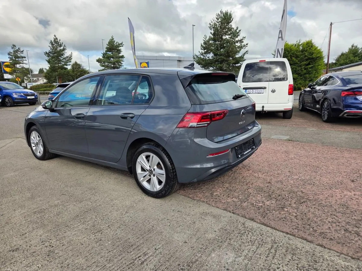 Volkswagen Golf LIFE TDI - Image 6