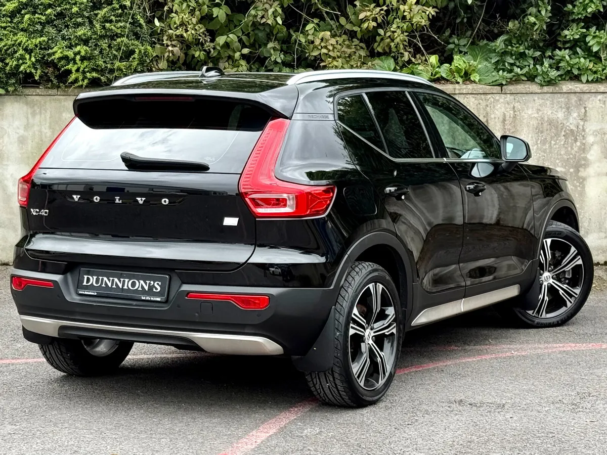 Volvo XC40 2022 PHEV T4 (197hp) Insciption FWD - Image 6
