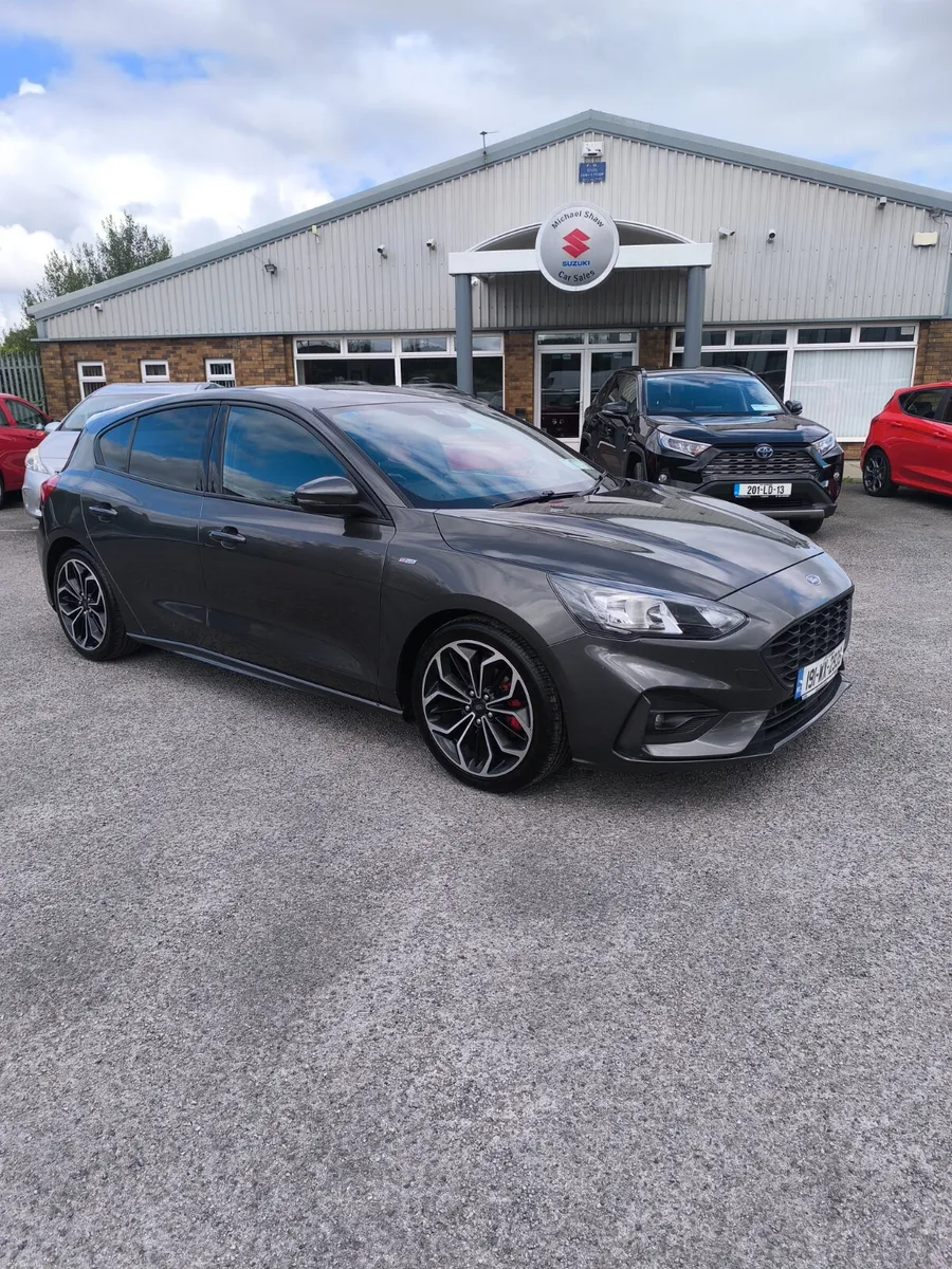 191 Ford Focus 1.0 T ST LINE - Image 1