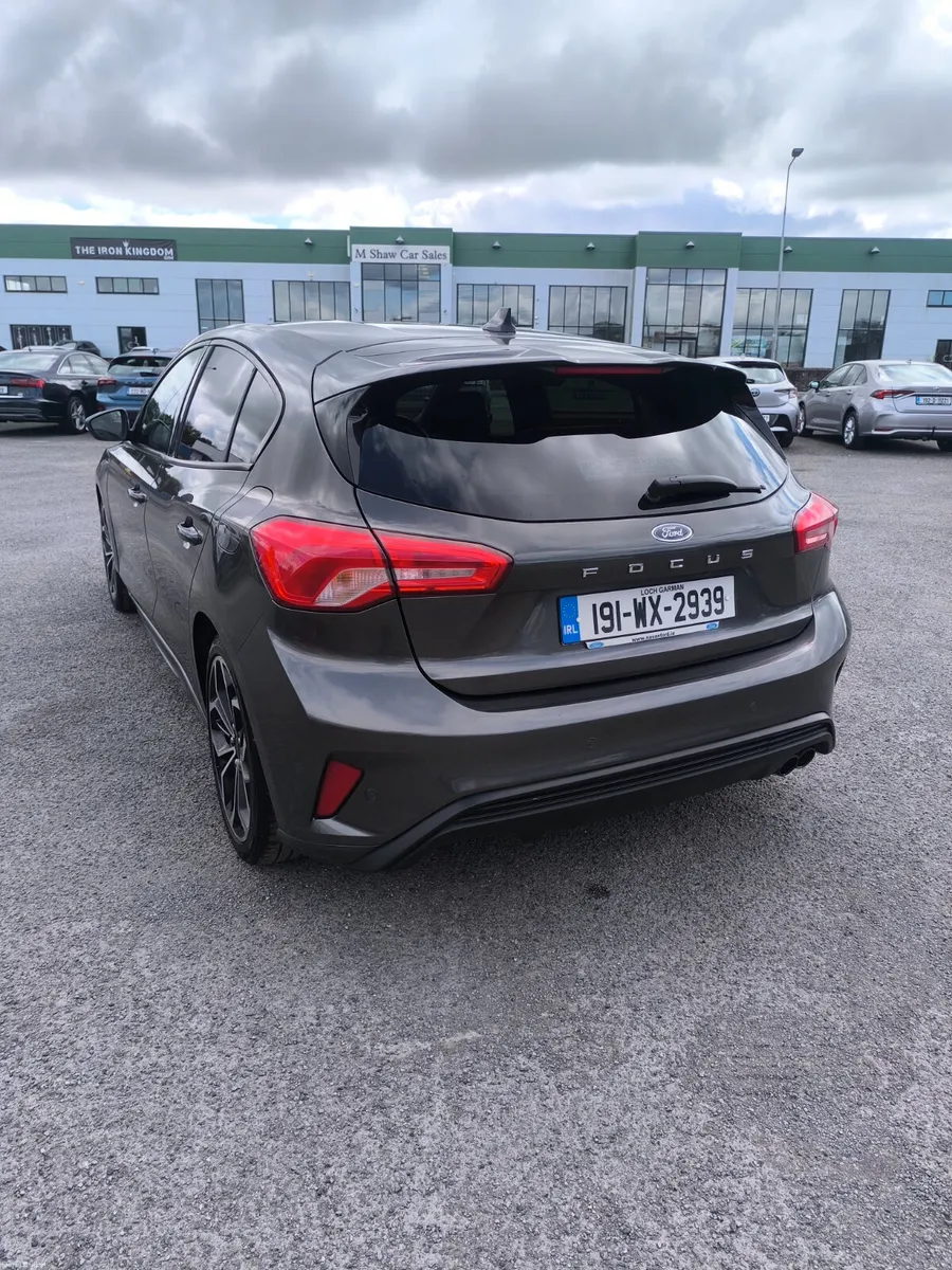 191 Ford Focus 1.0 T ST LINE - Image 3