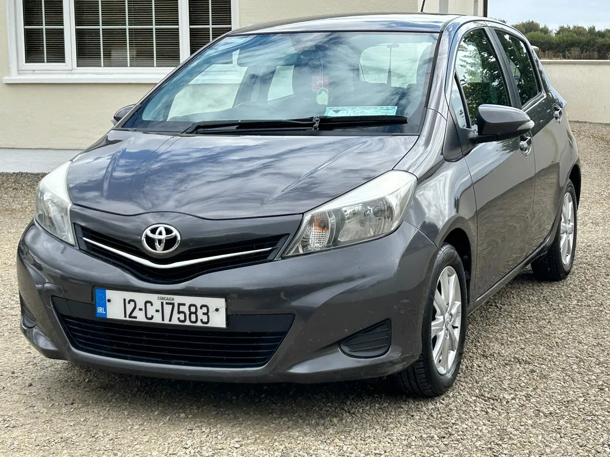 12 toyot yaris one litre nct 4/27 mint condition - Image 2