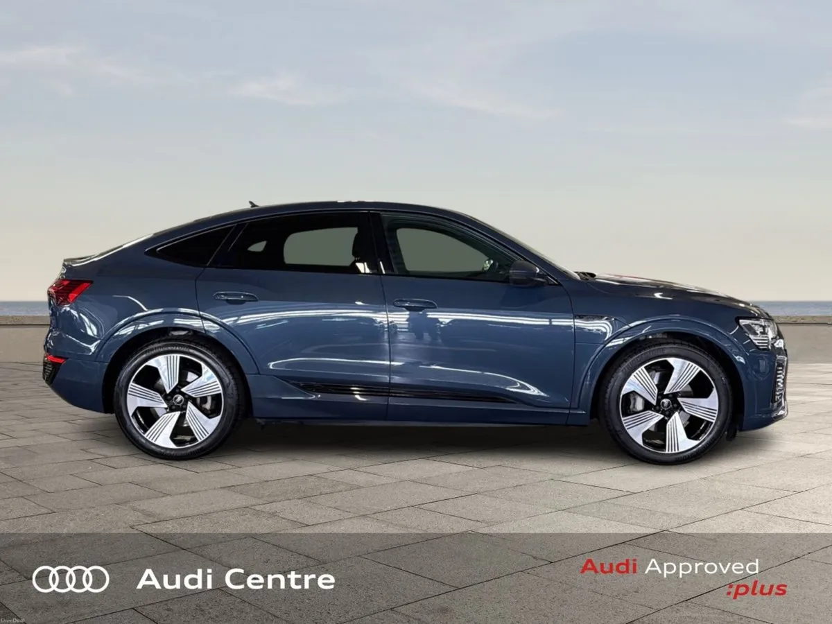 Audi Q8 SB 50ETRON QUATTRO 250KW SLINE - Image 5