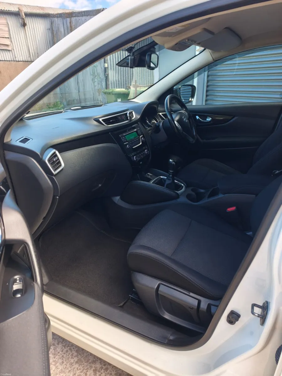 2015 Nissan Qashqai 1.5 diesel - Image 4
