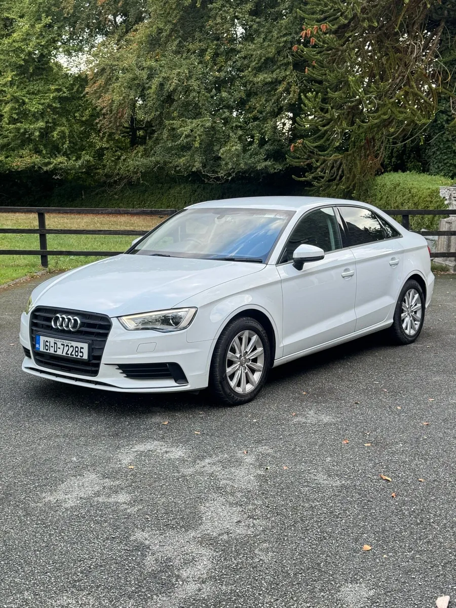 Audi A3 Sedan 1.4 TFSI Ambiente Automatic - Image 6