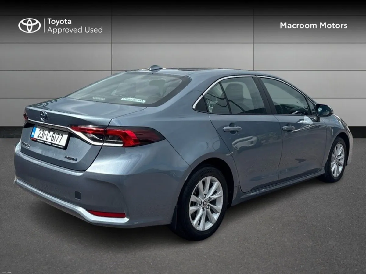 Toyota Corolla LUNA 4DR - Image 2