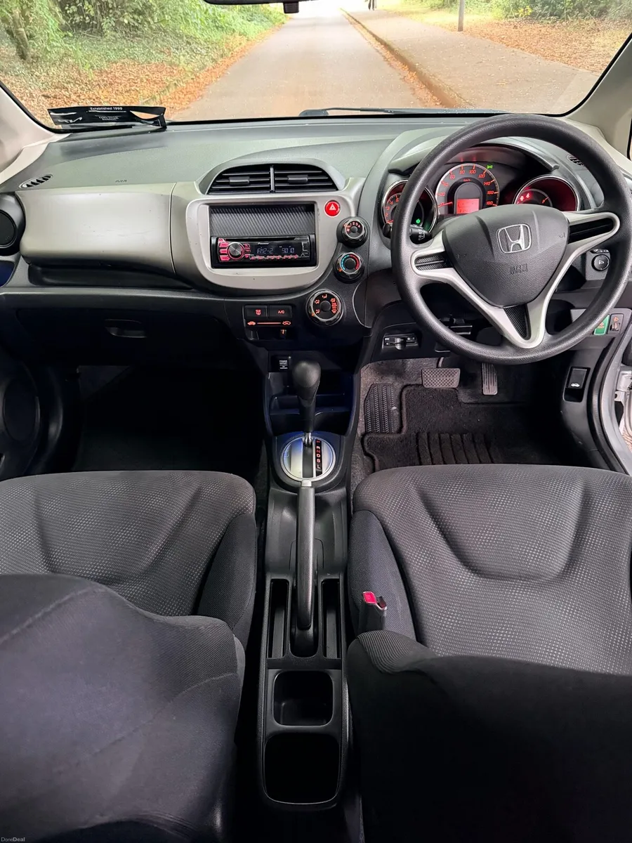 Honda fit - Image 6