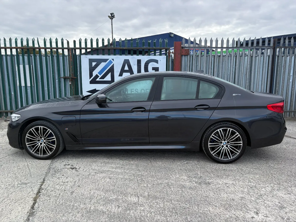 530e G30 M SPORT 4DR AUTO HUD 360/REV CAM SAT NAV - Image 3