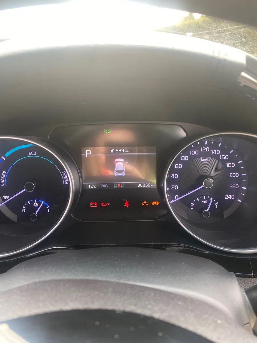 Kia XCeed 2023 - Image 2