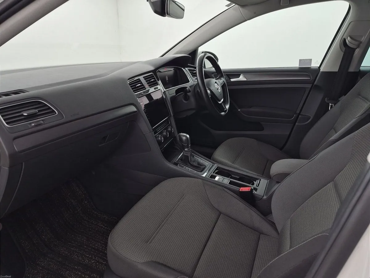 Volkswagen Golf 1.2 TSI DSG Automatic CL - Image 4