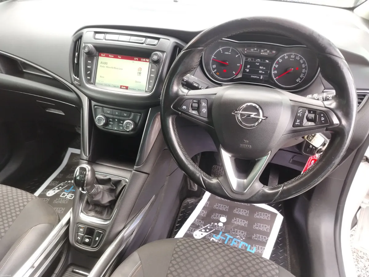 Opel Zafira 2017 - Image 6