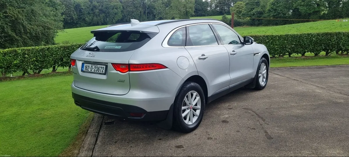 162 Jaguar F-Pace 2.0 AWD Prestige - Image 3