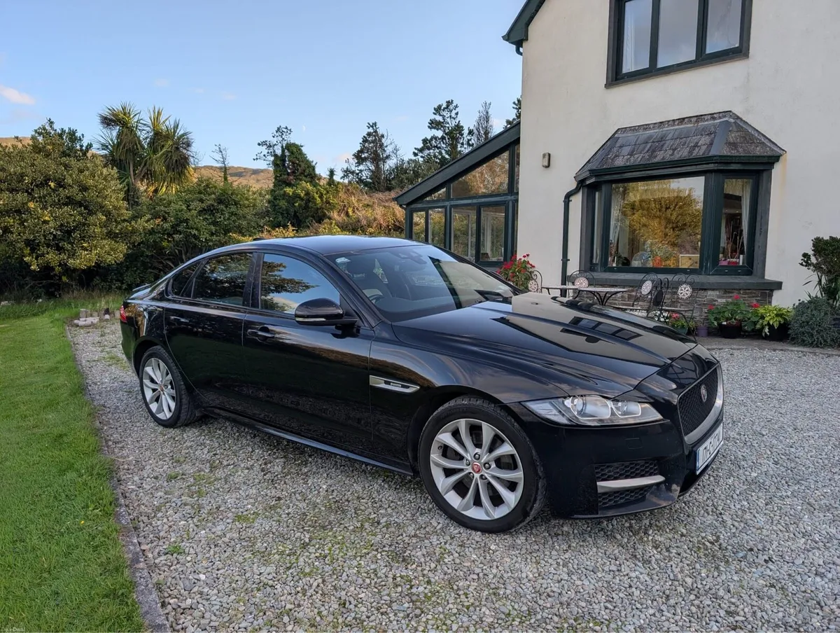 2017 (171) Jaguar XF R-Sport 2.0D 180 — Automatic - Image 3