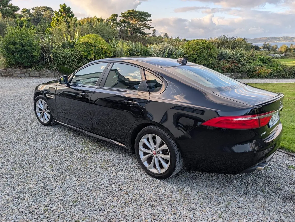 2017 (171) Jaguar XF R-Sport 2.0D 180 — Automatic - Image 4