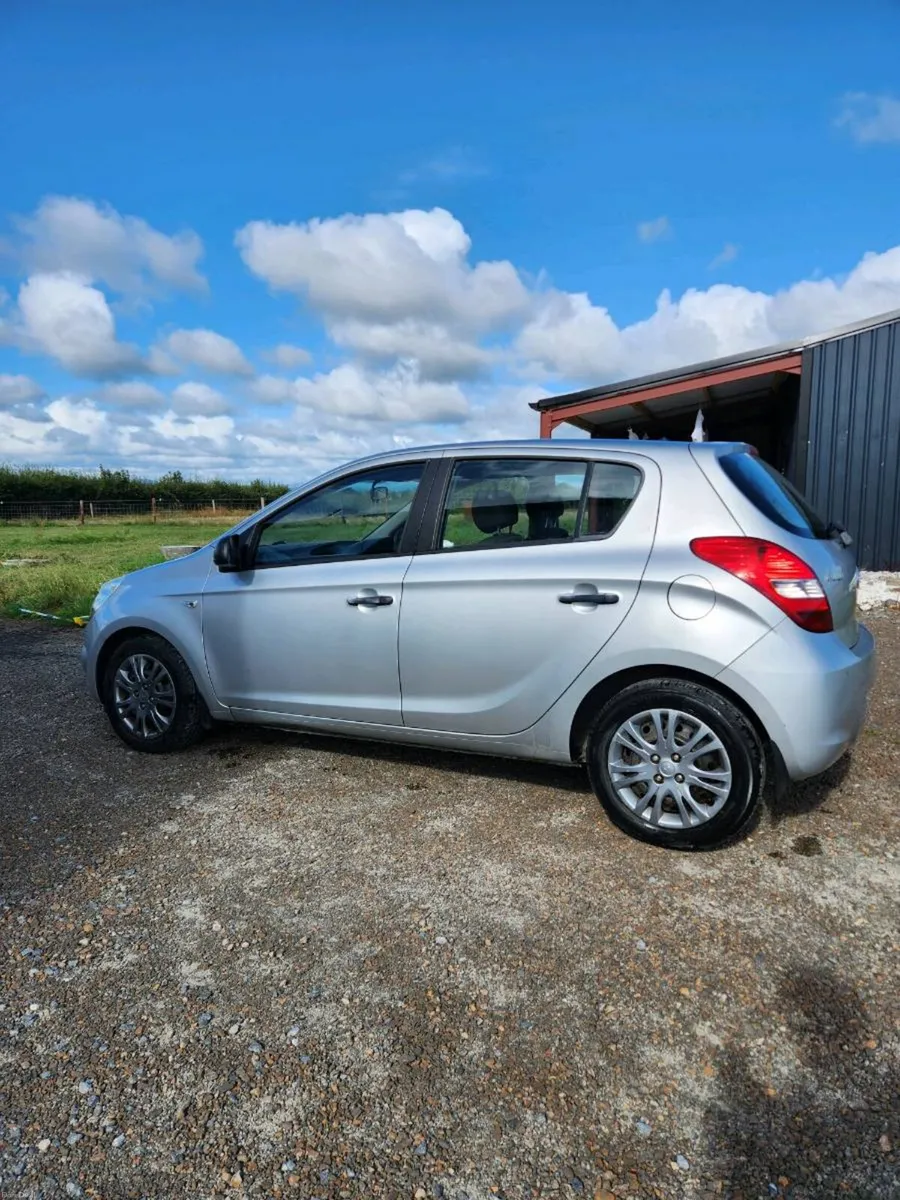 Hyundai i20 2009, New NCT, low KMs!!! - Image 6