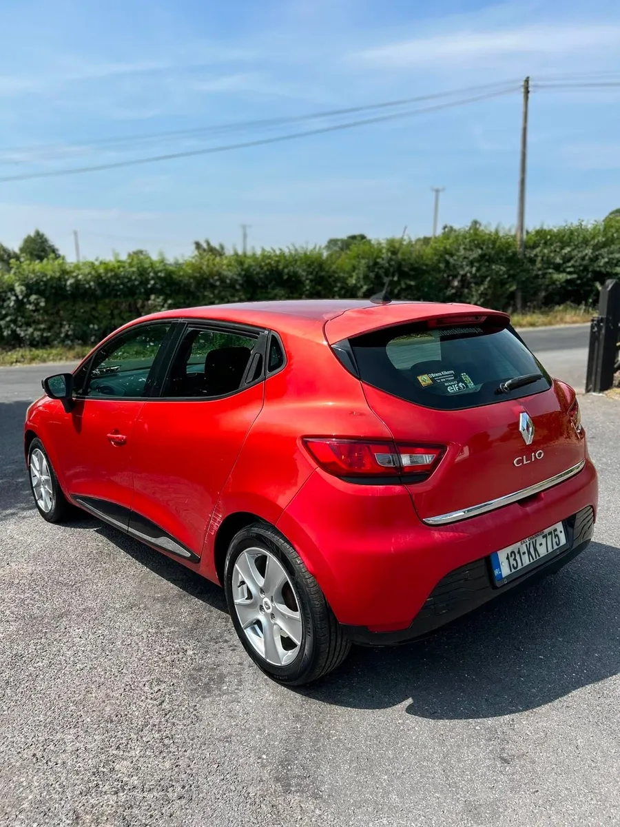 2013 Renault clio 1.2 petrol - Image 2