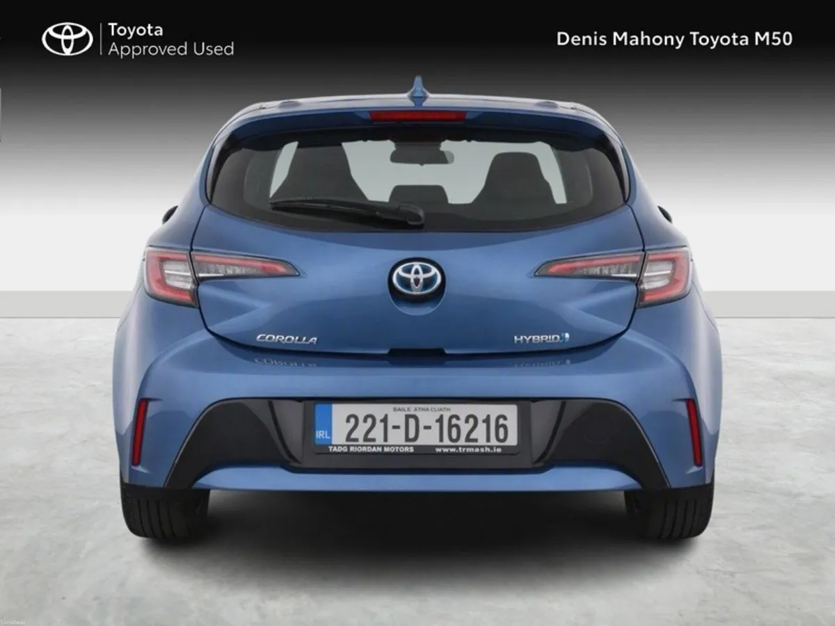 Toyota Corolla Luna Hybrid Hatchback - Image 4