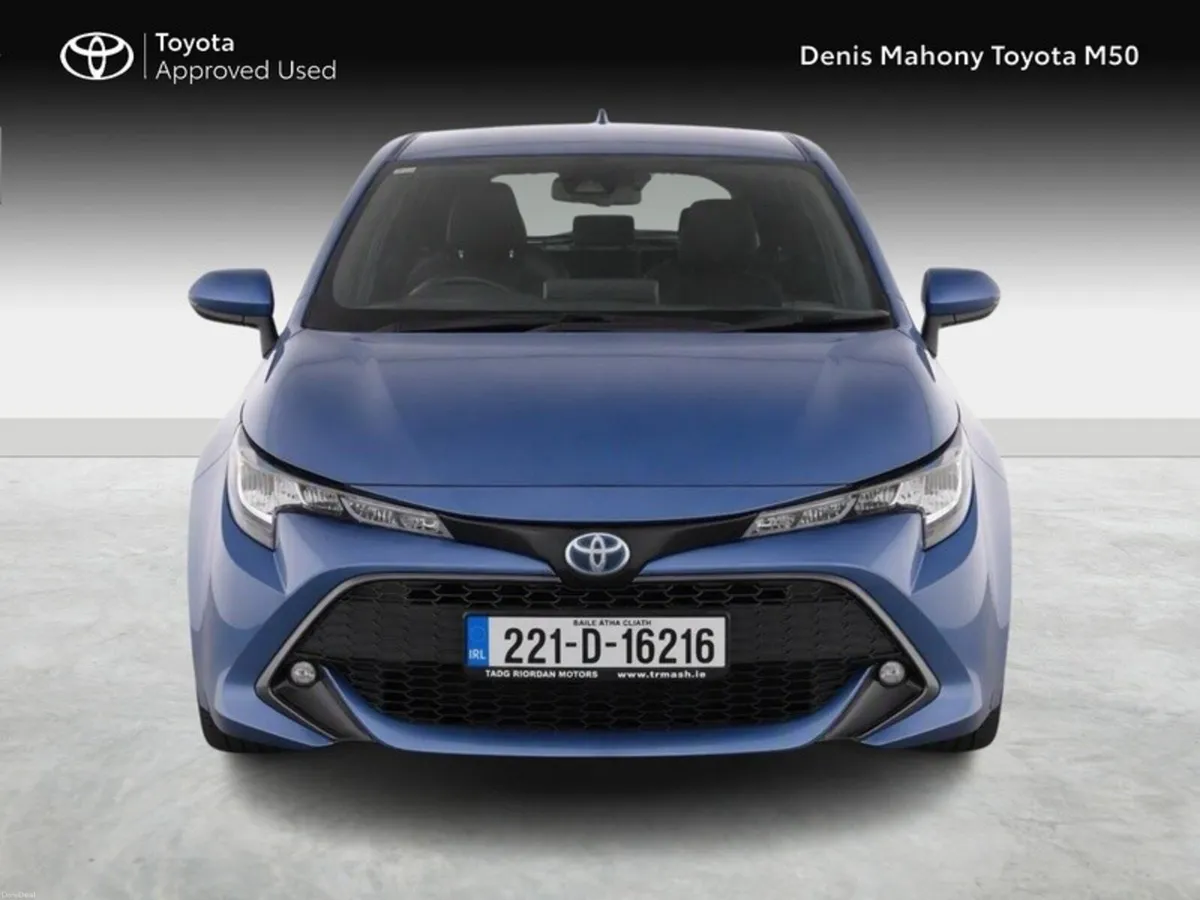 Toyota Corolla Luna Hybrid Hatchback - Image 5