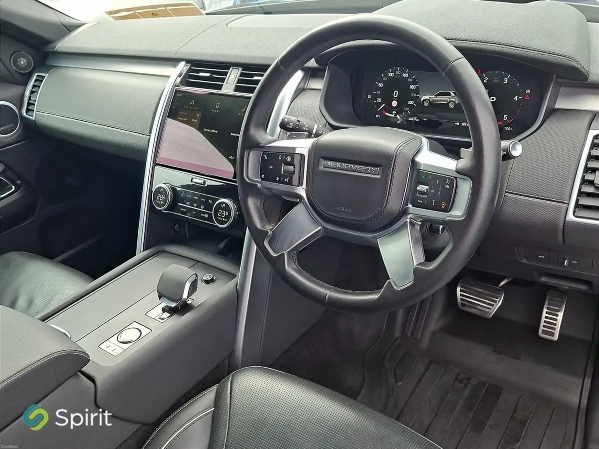 Land Rover Discovery DYNAMIC HSE - Image 4