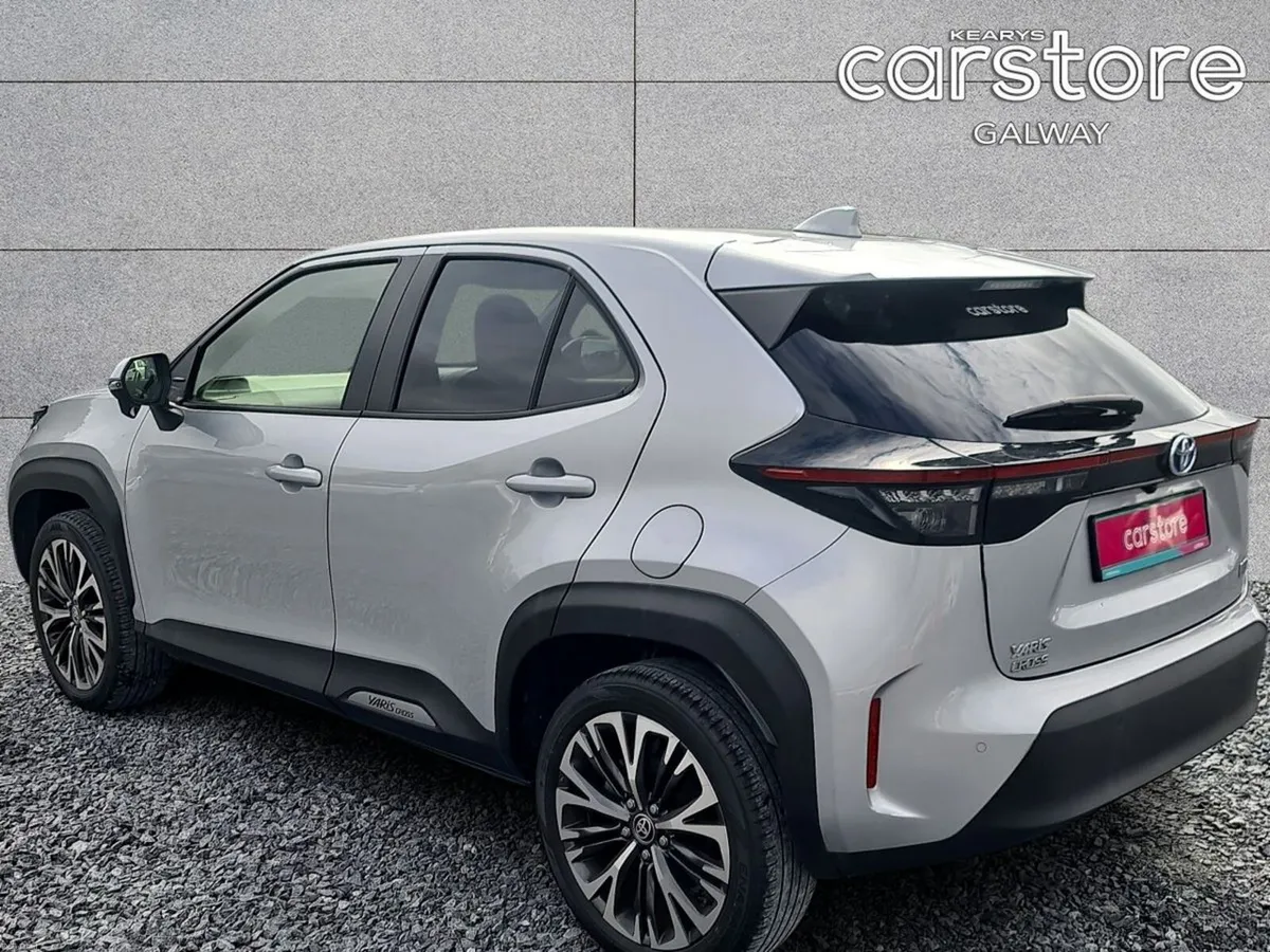 Toyota Yaris Cross Hybrid Z - Image 5