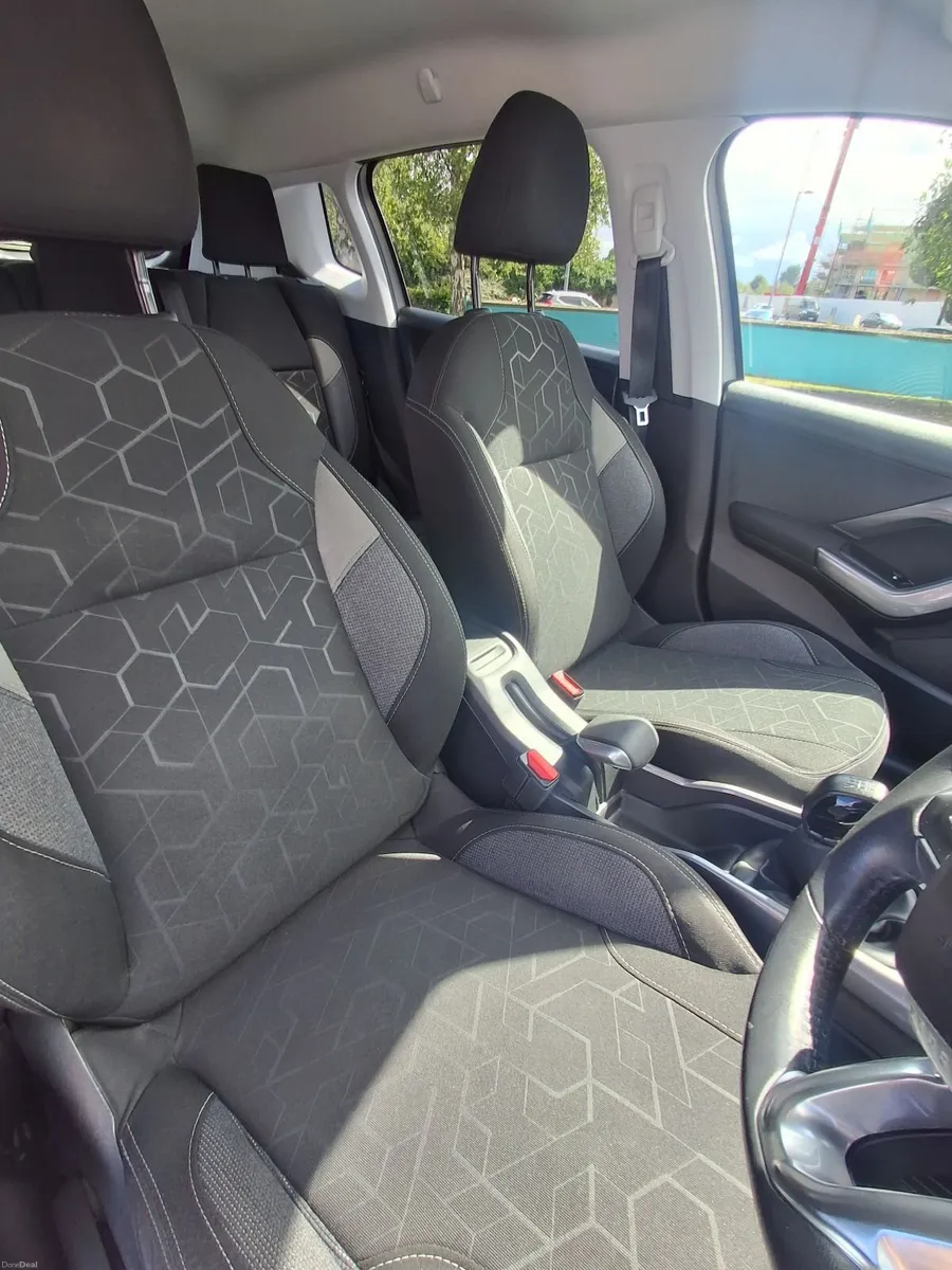 Peugeot 2008 2019 - Image 2