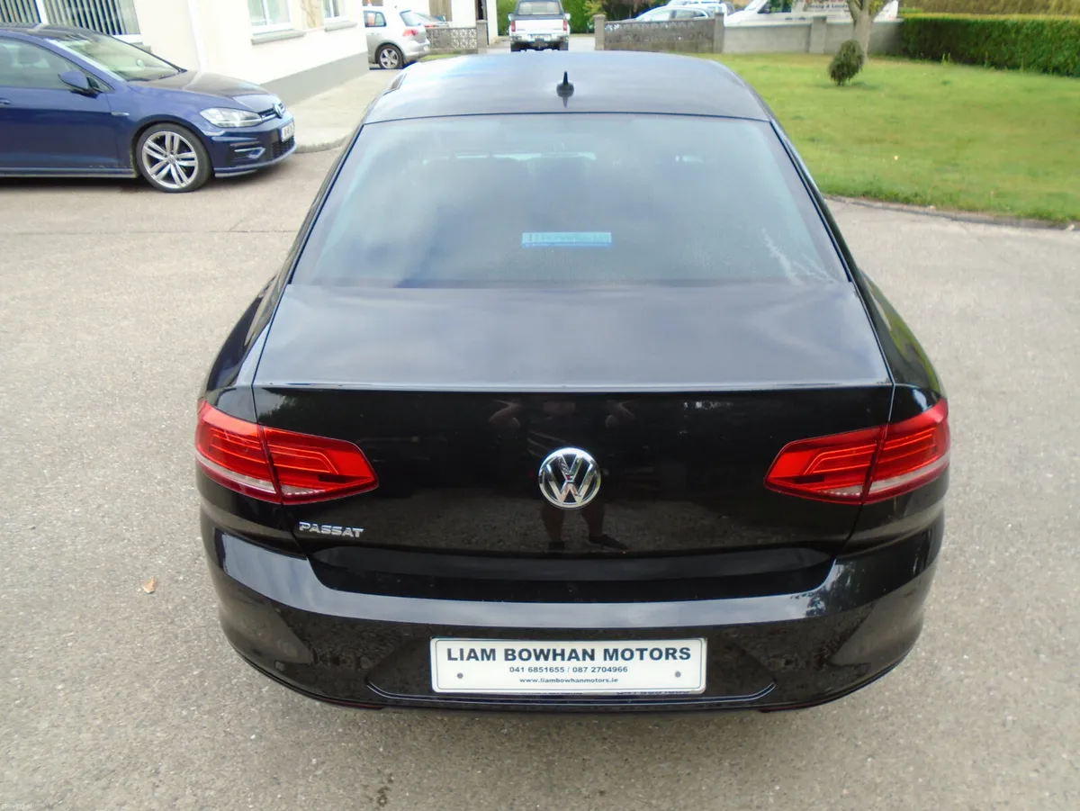 Volkswagen Passat 2020,2lt 150 6sp/camera/sat nav - Image 5