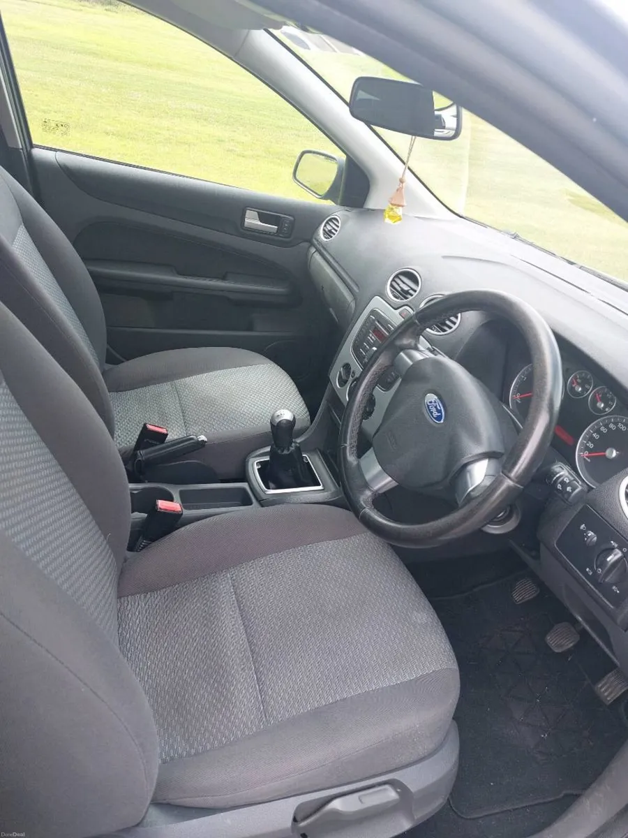Ford Focus - Image 5
