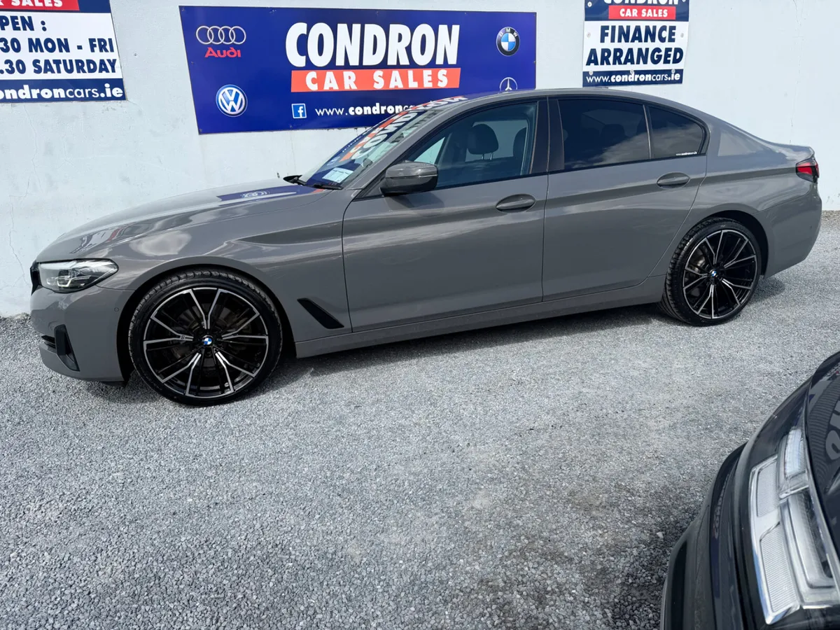 2022 BMW 520D Auto M-Sport Alloys ! - Image 2