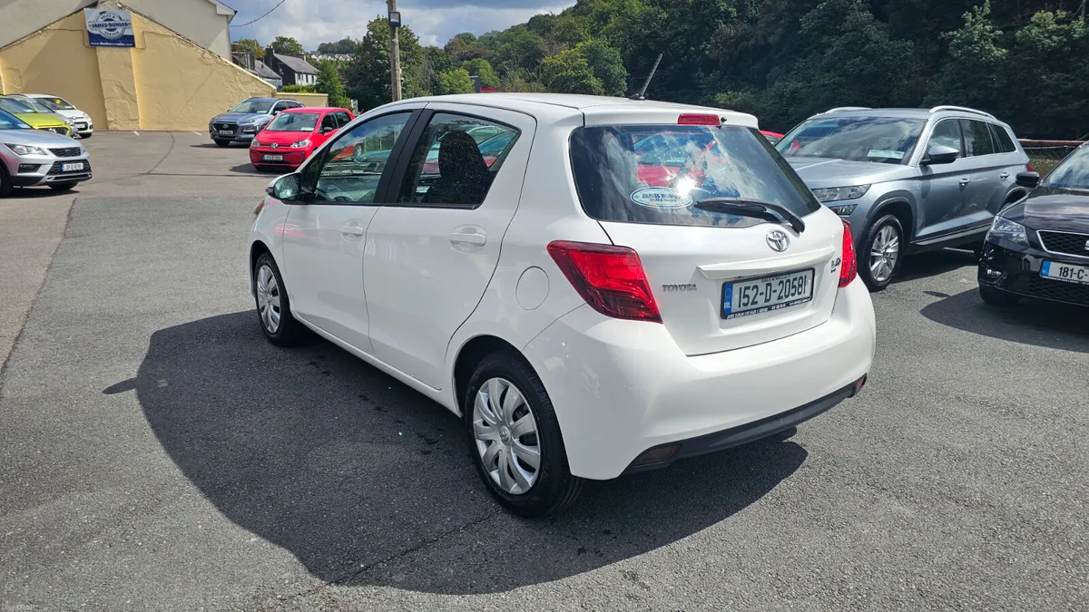 Toyota Yaris 2015  Luna AUTOMATIC - Image 5