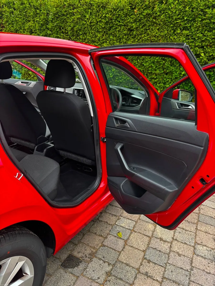 Car - Image 5