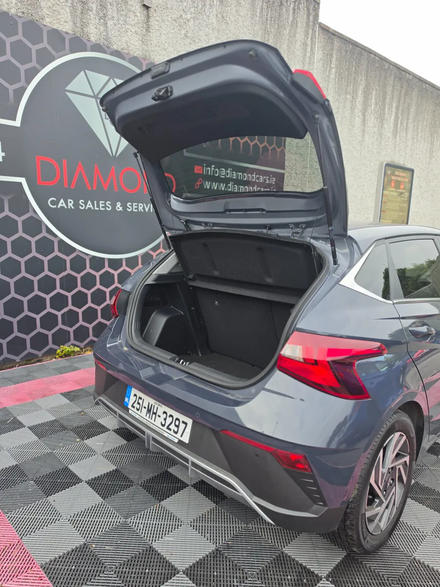 251 HYUNDAI i20 1.2 MANUAL - Image 5