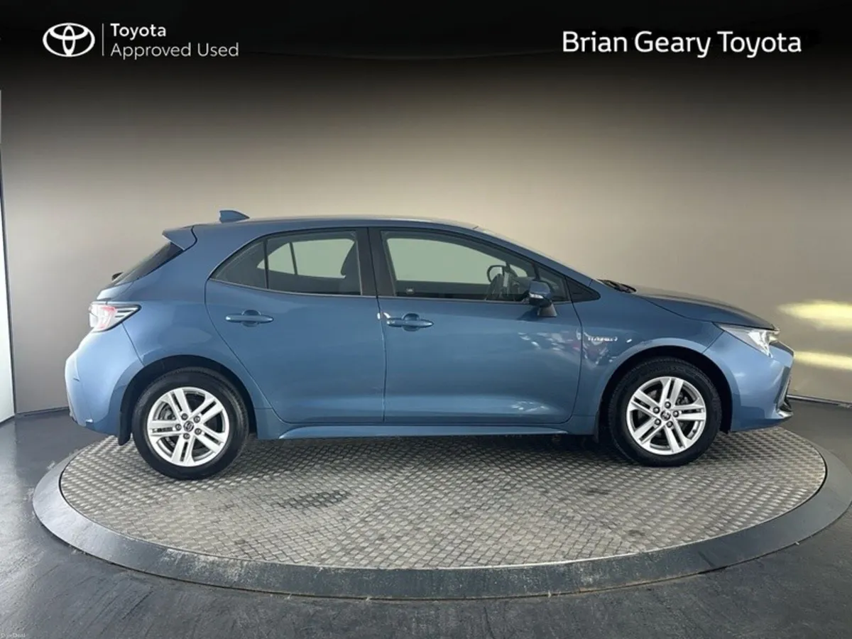 Toyota Corolla COROLLA HYBRID LUNA H/B - Image 3