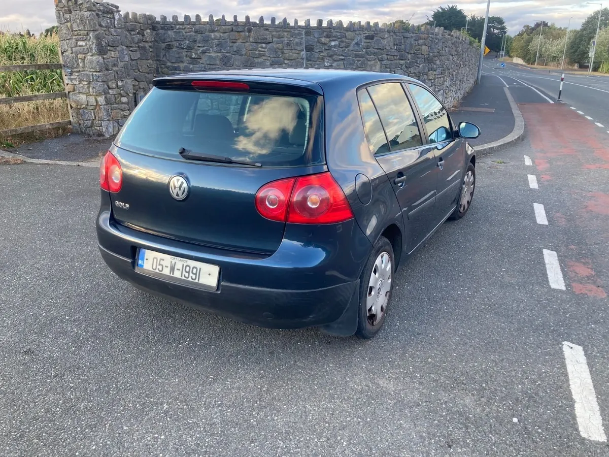 Volkswagen Golf 2005 - Image 2