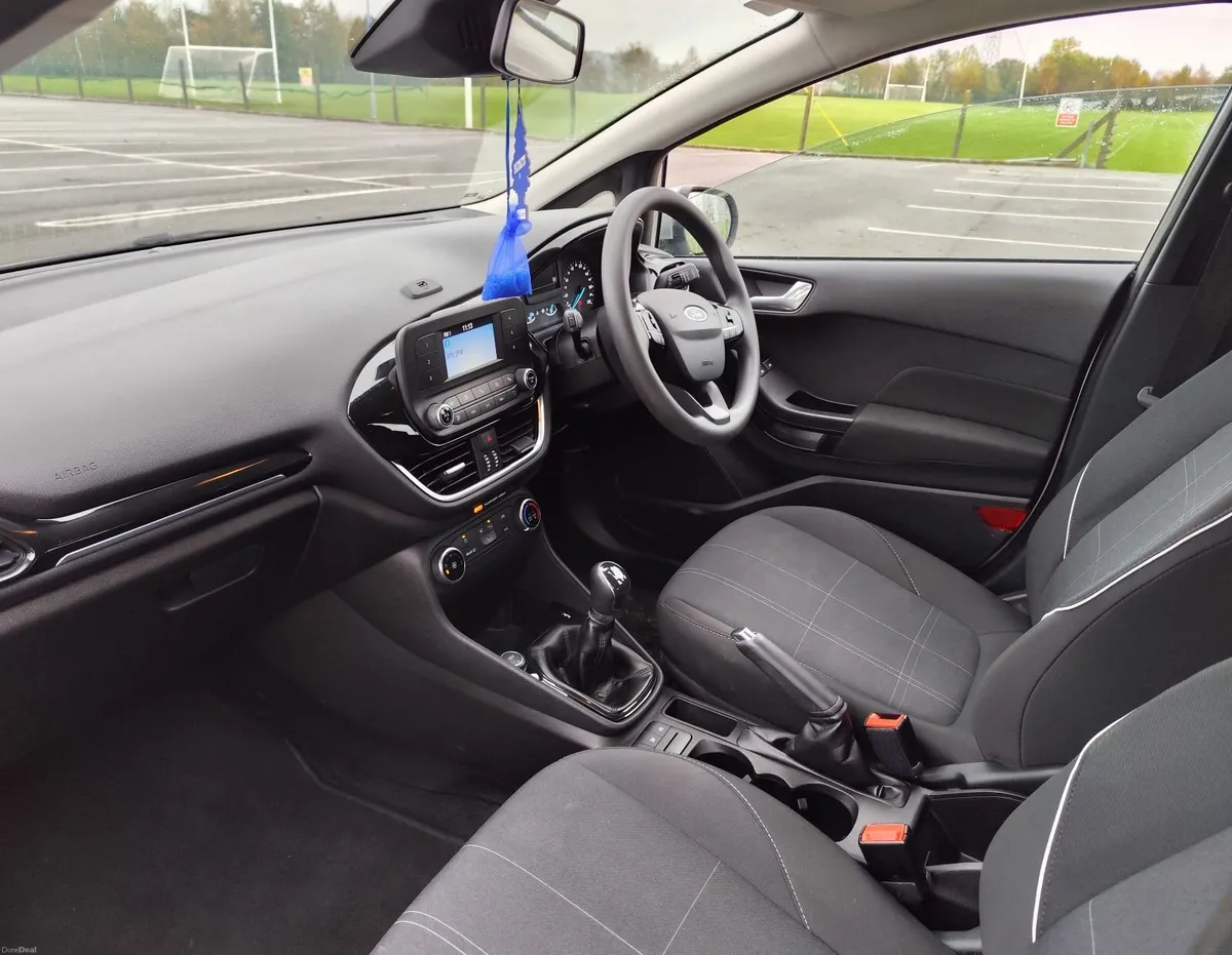 182 Ford Fiesta Titanium 1.1 Petrol - Image 3