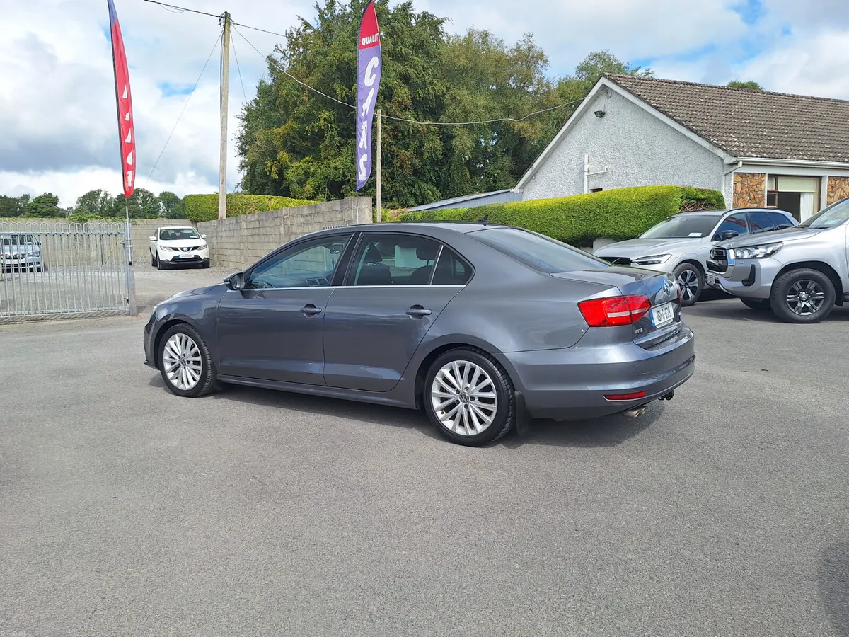 Volkswagen Jetta 2.0 Highline *High Spec - Image 4