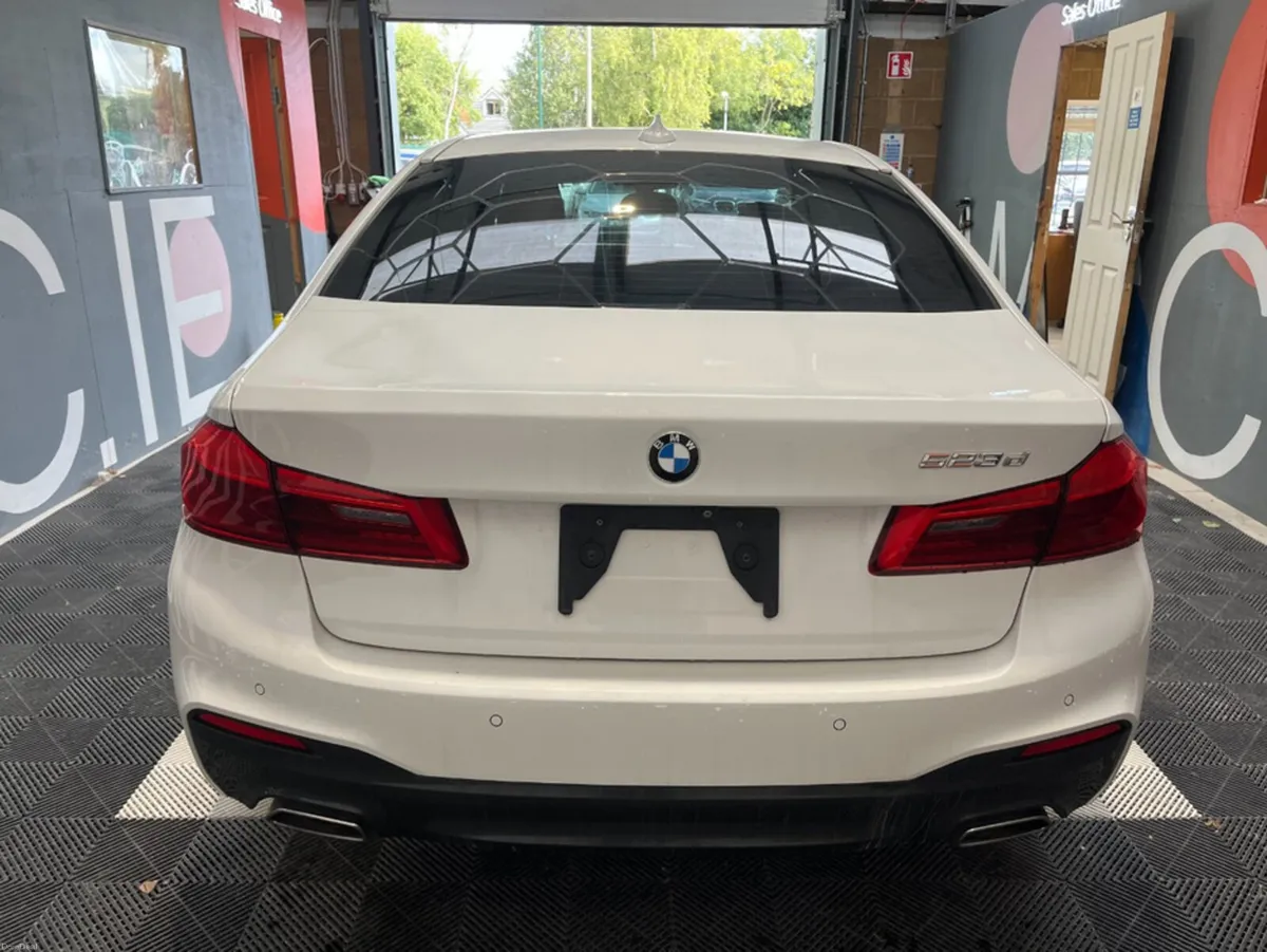 BMW 5-Series 2019 BMW 523D M-SPORT 4D AUTOMATIC/ C - Image 4