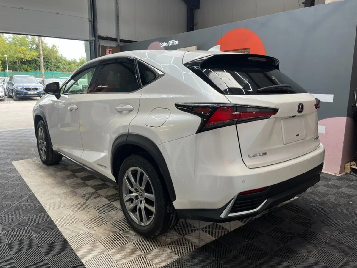 Lexus NX 2021 LEXUS NX NX300h VERSION L 2.5 AUTOMA - Image 5