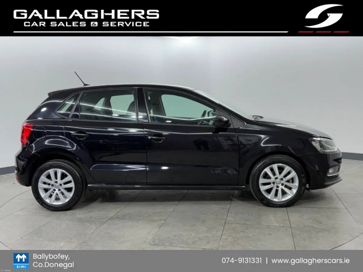 Volkswagen Polo COMFORTLINE 1.2 PETROL AUTOMATIC O - Image 3