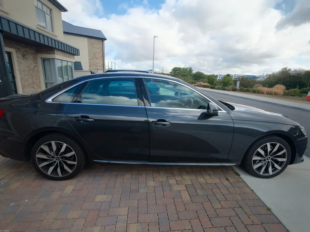 Audi A4 2023 - Image 3
