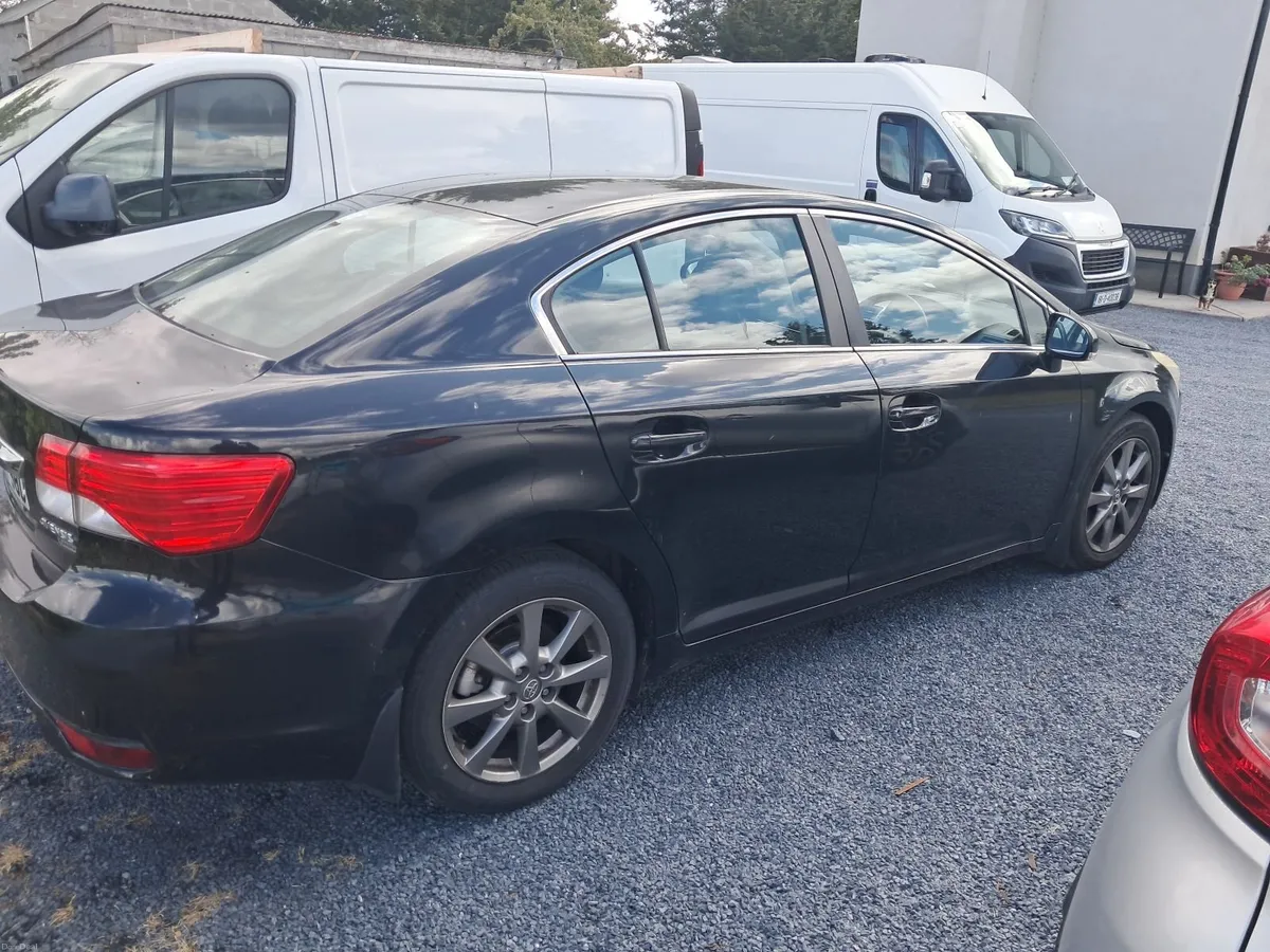 Toyota Avensis 2013 - Image 3