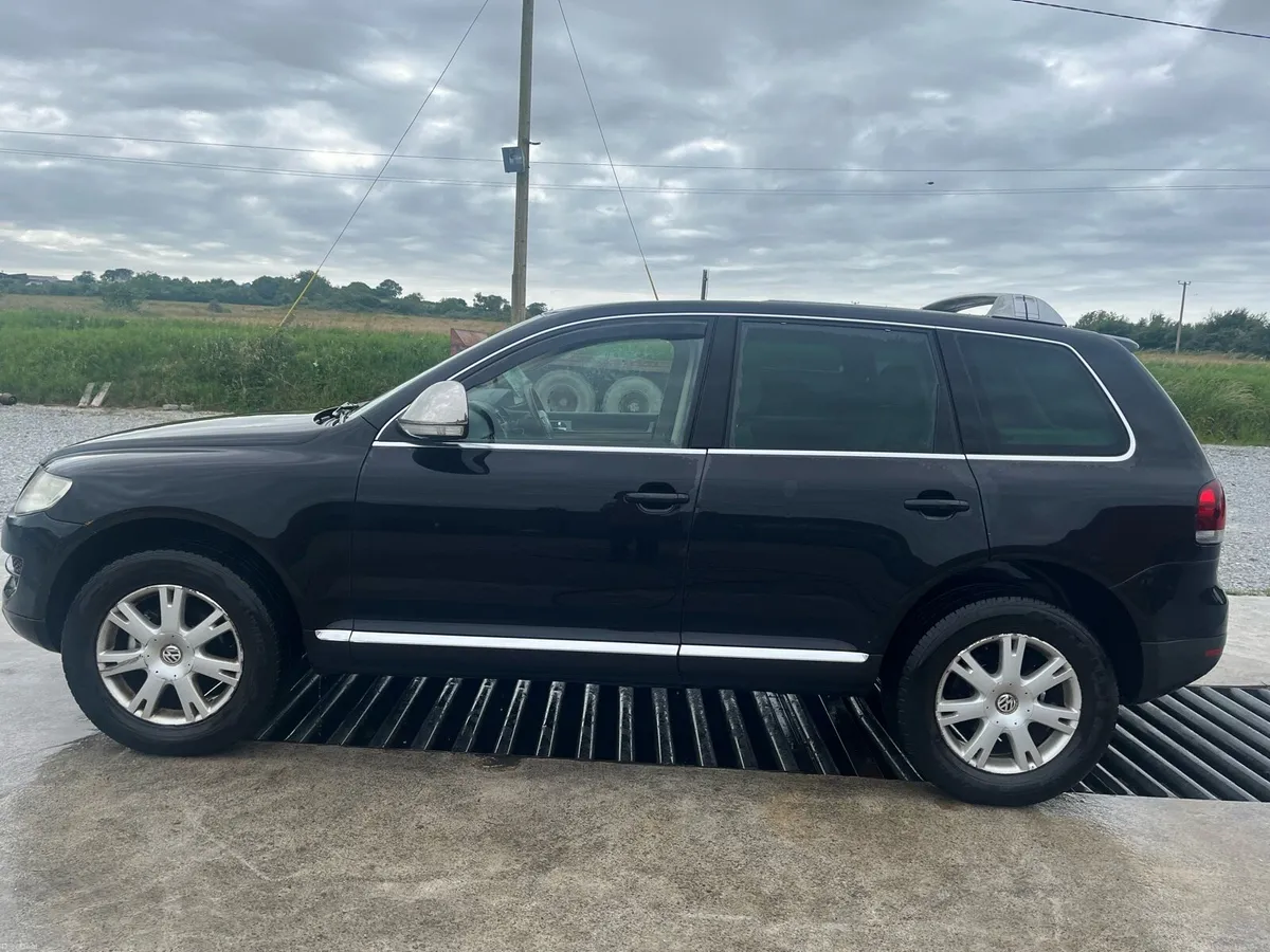 Car - Image 3